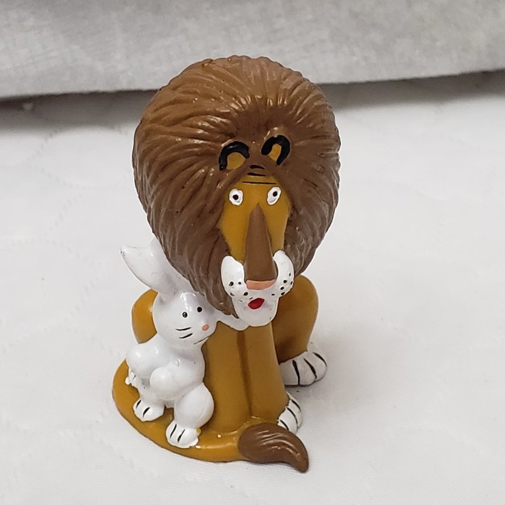 Vintage Golden Book Tawny Scrawny Lion PVC Figure